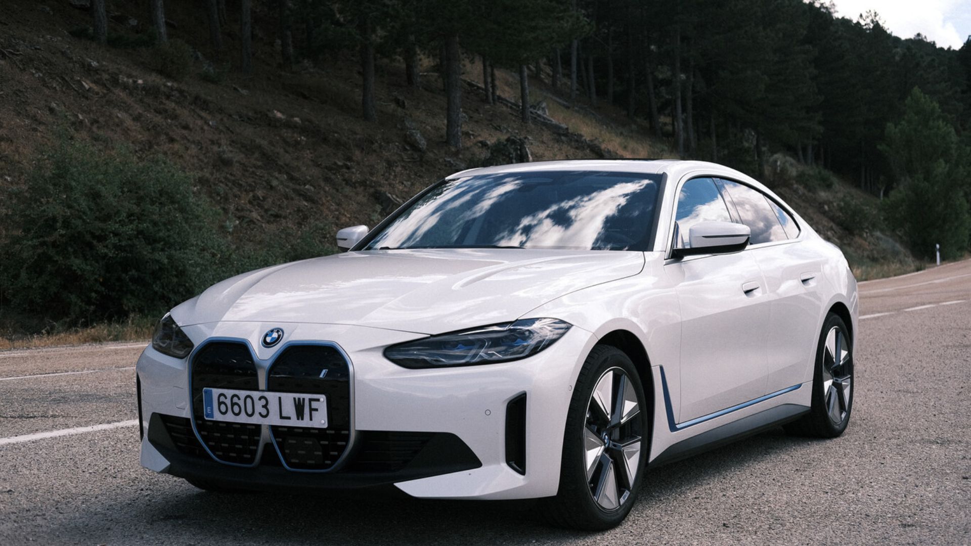 Taller coche eléctrico BMW i4