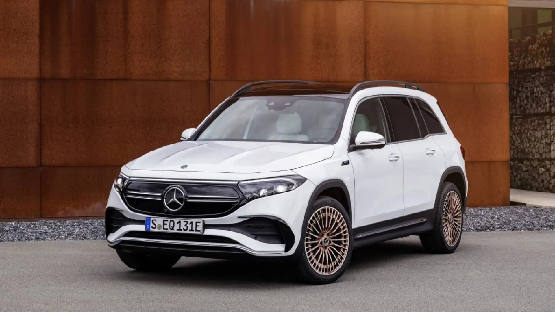 Taller coche eléctrico Mercedes EQB